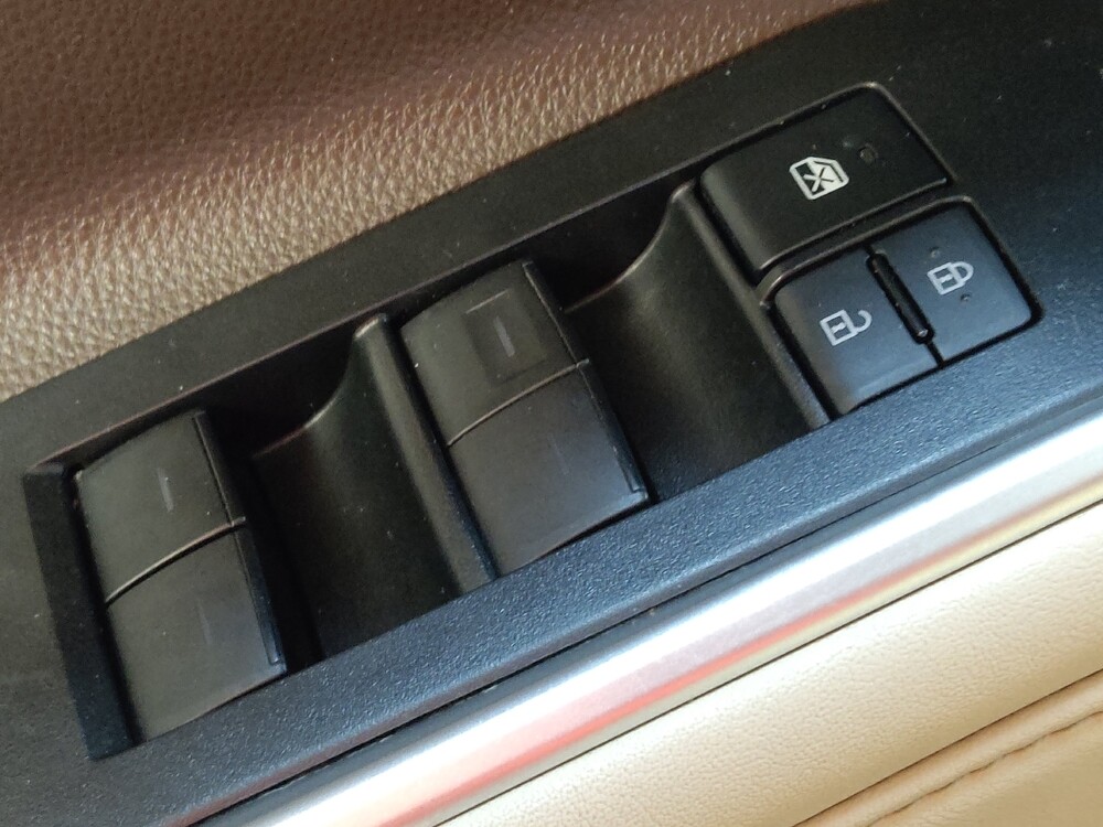 2021 Toyota Highlander in Greensboro, NC 27407 - 18075272 27