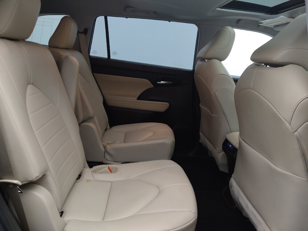 2021 Toyota Highlander in Greensboro, NC 27407 - 18075272 19