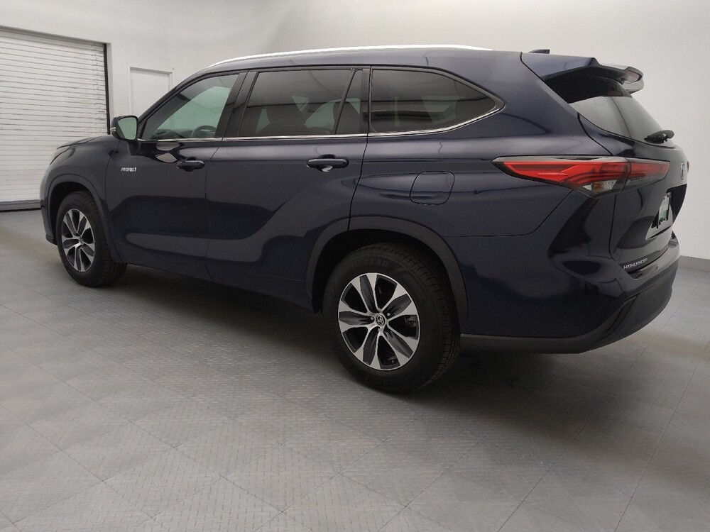 2021 Toyota Highlander in Greensboro, NC 27407 - 18075272 3
