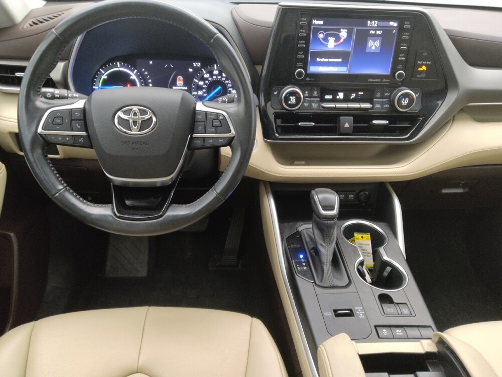 2021 Toyota Highlander in Greensboro, NC 27407 - 18075272 22