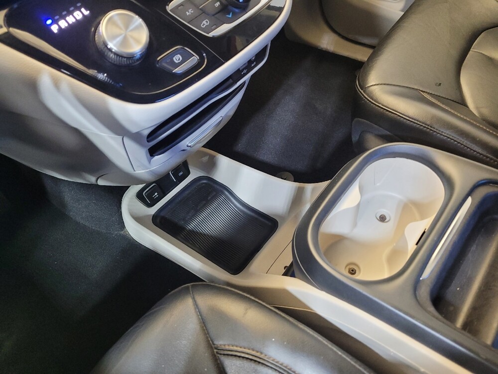 2017 Chrysler Pacifica in Fairfield, OH 45014 - 18075281 26