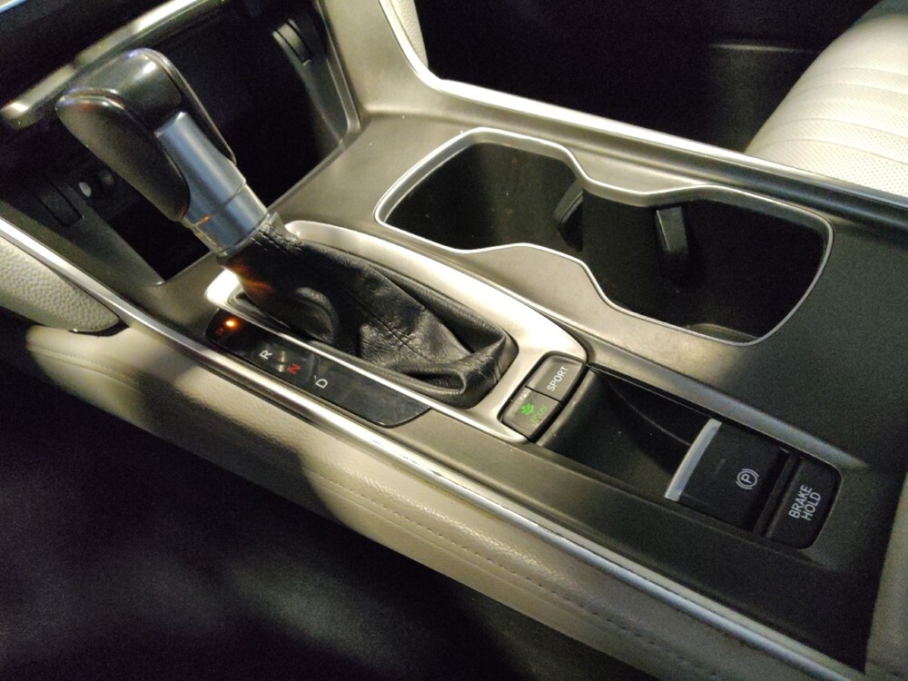 2018 Honda Accord in Chandler, AZ 85225 - 18075303 26