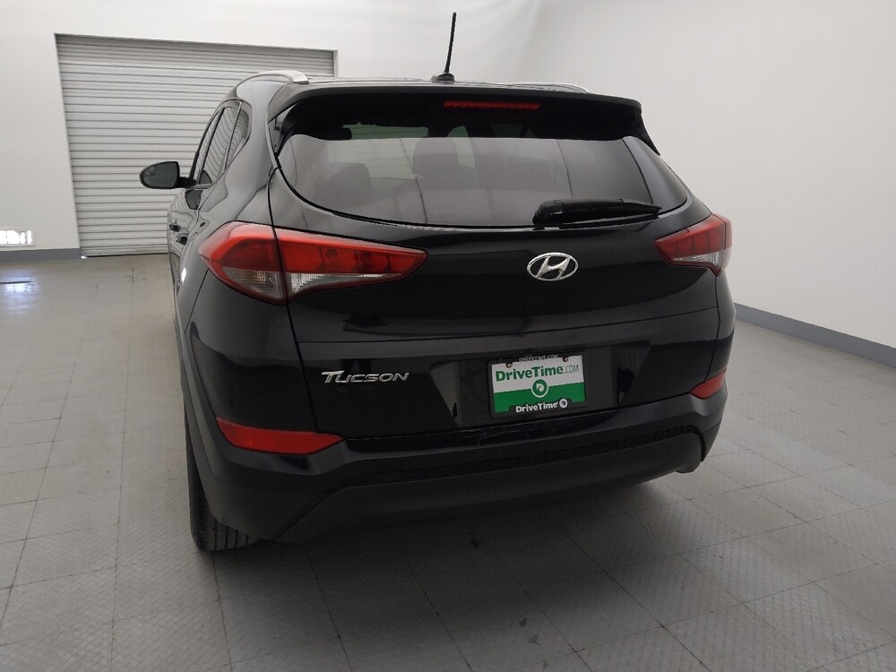 2017 Hyundai Tucson in Baton Rouge, LA 70816 - 18075311 6