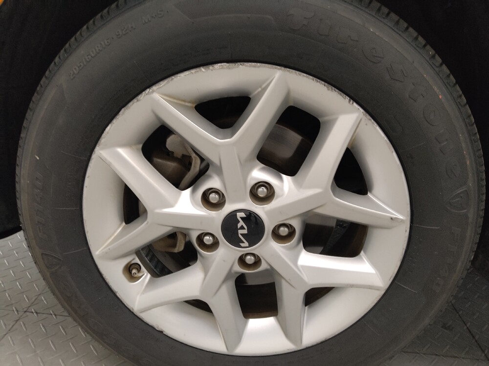 2022 Kia Soul in Conyers, GA 30094 - 18075315 31