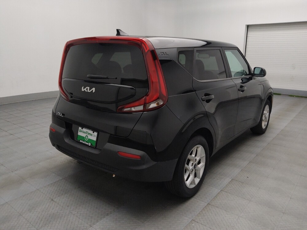 2022 Kia Soul in Conyers, GA 30094 - 18075315 9