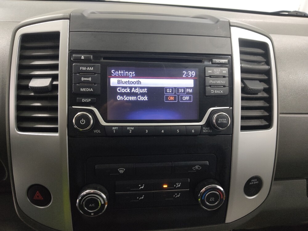 2017 Nissan Frontier in Columbus, OH 43228 - 18075325 25