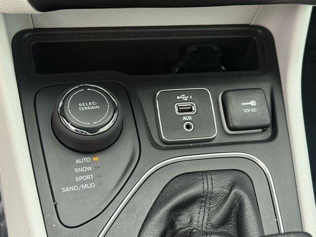 2021 Jeep Cherokee in Mesa, AZ 85212 - 18075346 23