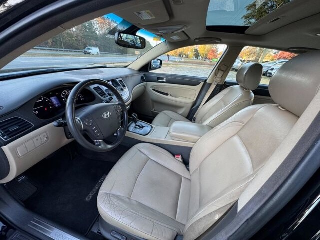 2010 Hyundai Genesis in Flowery Branch, GA 30542 - 18075347 13