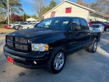 2004 Dodge Ram 1500 Truck in Flowery Branch, GA 30542