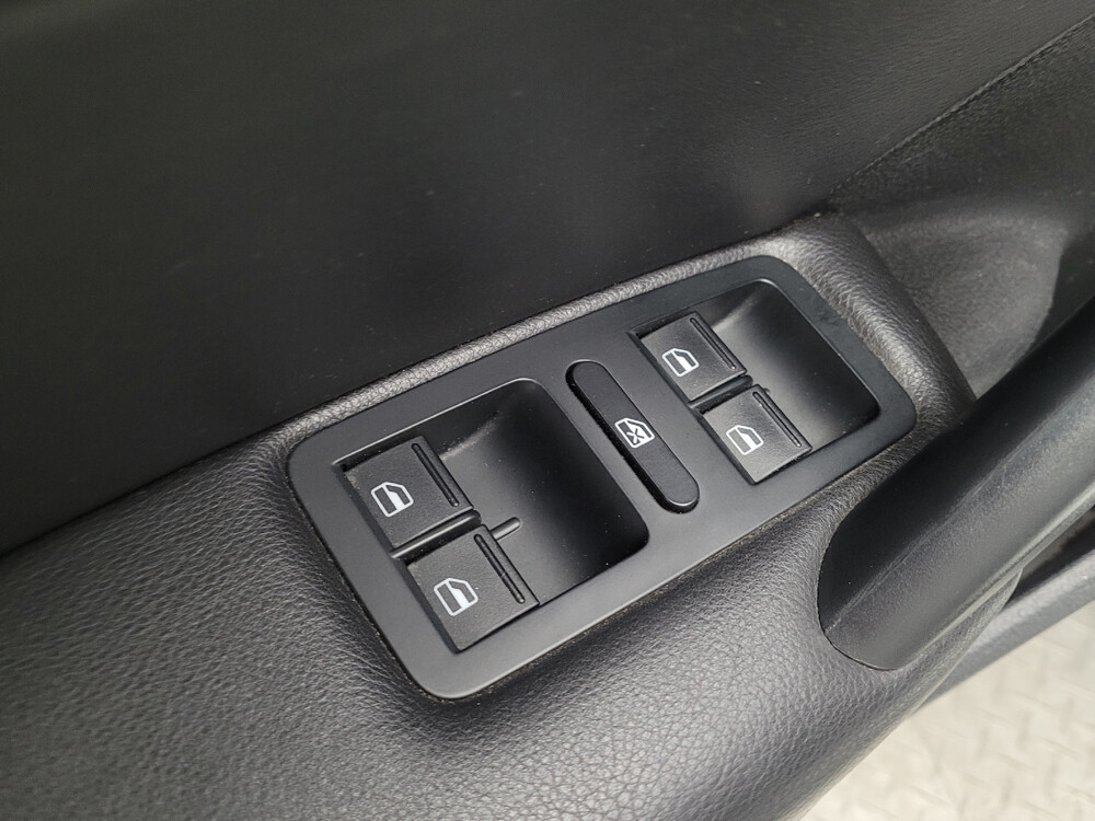 2015 Volkswagen Passat in Bakersfield, CA 93309 - 18075383 27