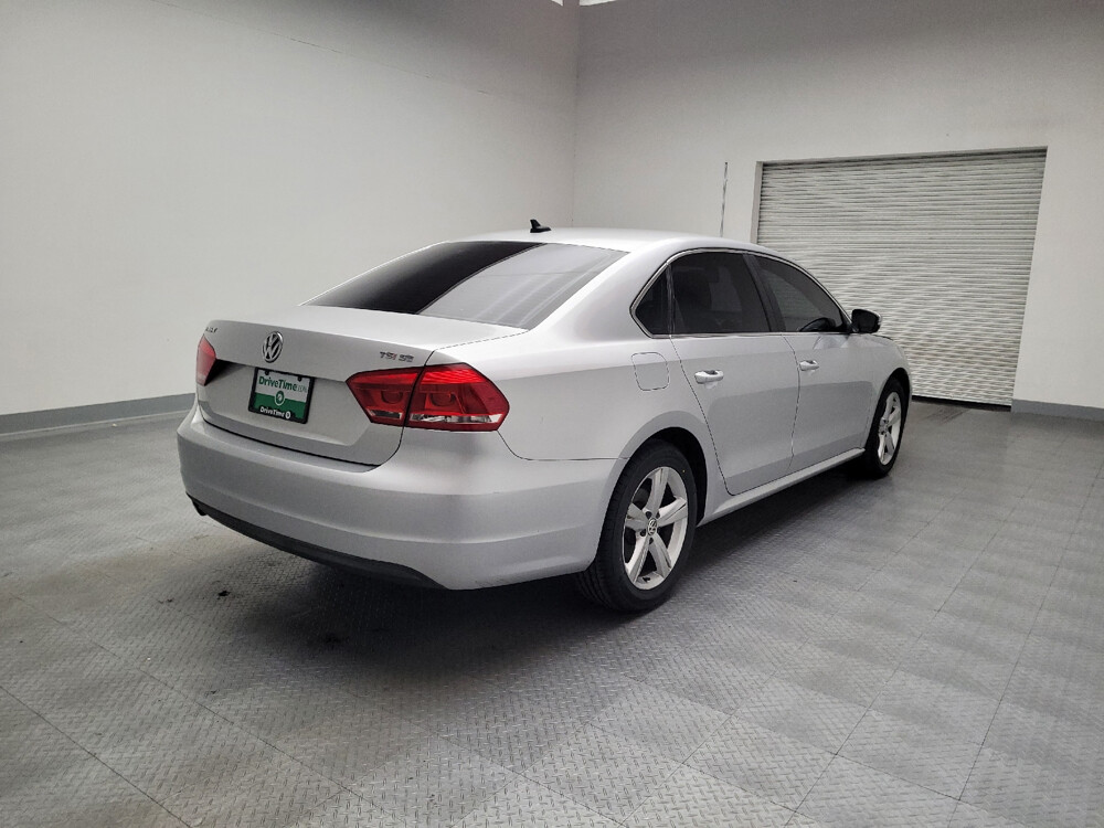 2015 Volkswagen Passat in Bakersfield, CA 93309 - 18075383 9