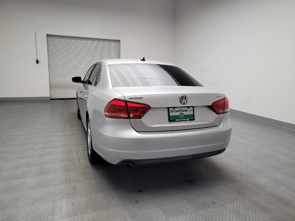 2015 Volkswagen Passat in Bakersfield, CA 93309 - 18075383 6