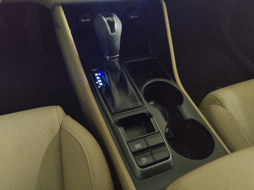 2016 Hyundai Tucson in Conyers, GA 30094 - 18075395 26