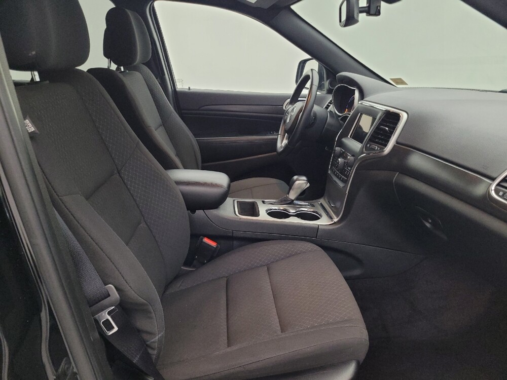 2018 Jeep Grand Cherokee in Tampa, FL 33619 - 18075446 21