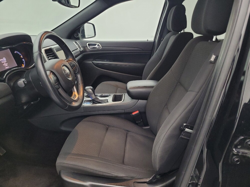 2018 Jeep Grand Cherokee in Tampa, FL 33619 - 18075446 17