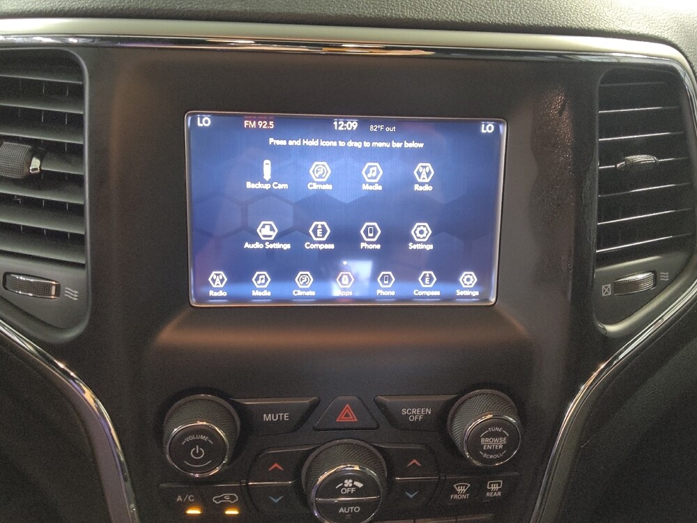 2018 Jeep Grand Cherokee in Tampa, FL 33619 - 18075446 25