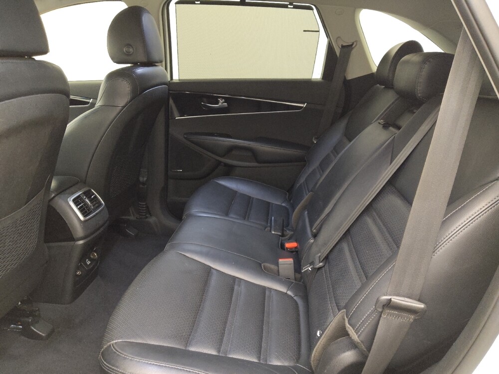 2019 Kia Sorento in Fort Myers, FL 33907 - 18075447 18