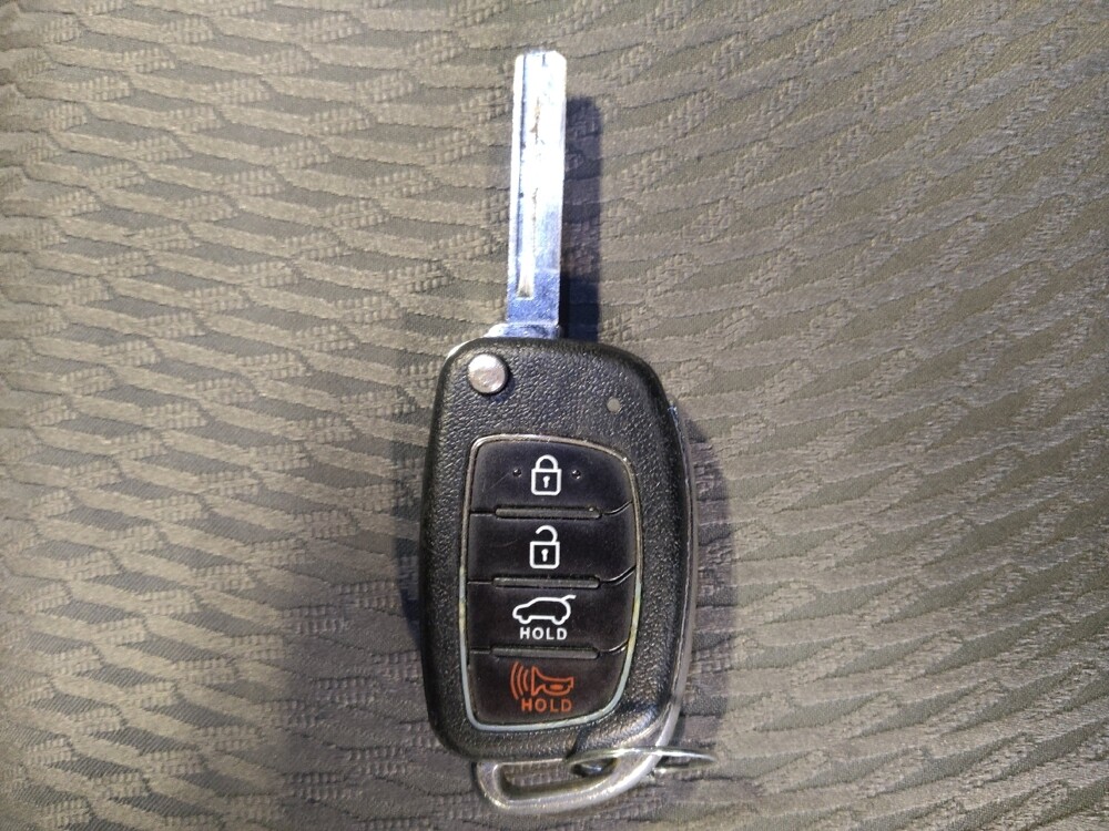 2018 Hyundai Santa Fe in Jacksonville, FL 32225 - 18075454 32