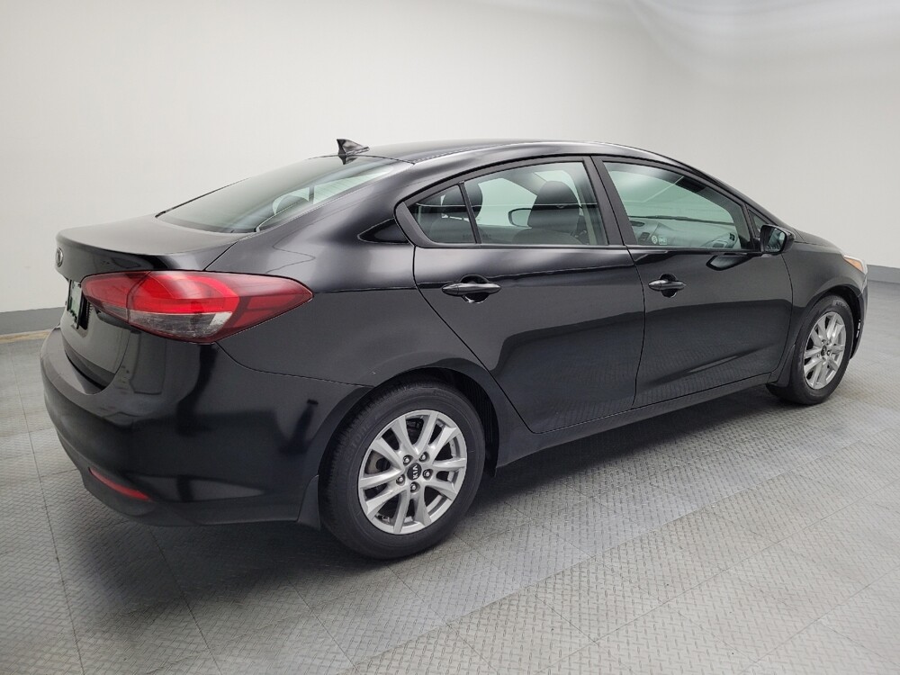2018 Kia Forte in Lombard, IL 60148 - 18075455 10