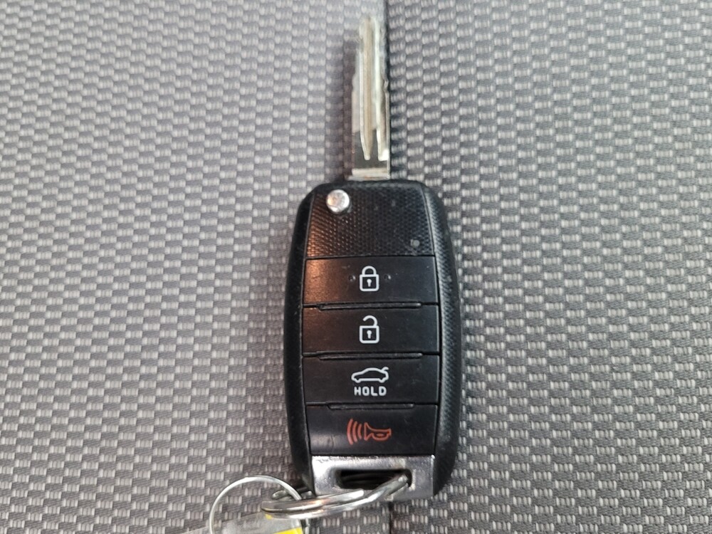 2018 Kia Forte in Lombard, IL 60148 - 18075455 32