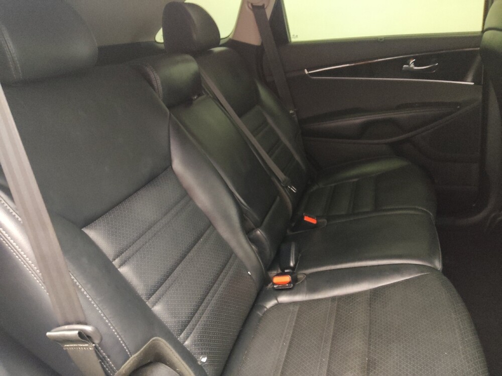 2017 Kia Sorento in Kissimmee, FL 34744 - 18075459 19