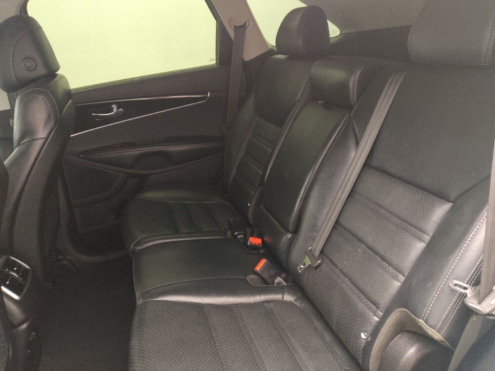 2017 Kia Sorento in Kissimmee, FL 34744 - 18075459 18