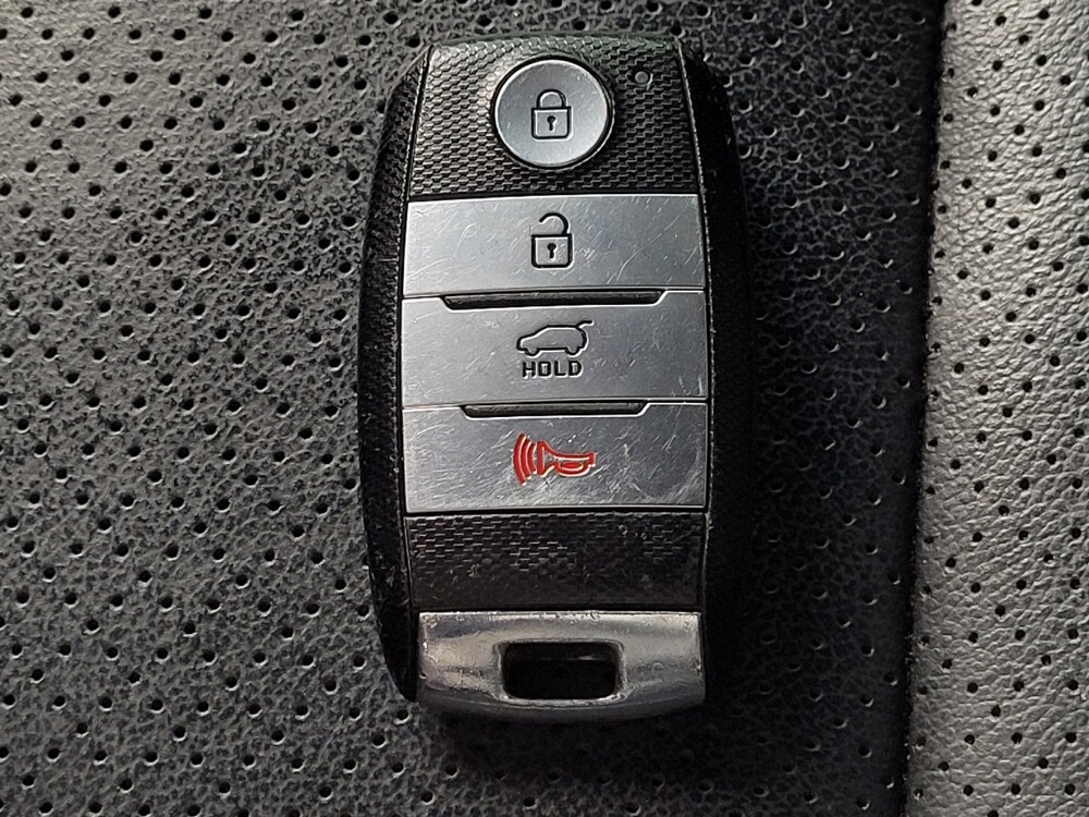 2017 Kia Sorento in Kissimmee, FL 34744 - 18075459 32