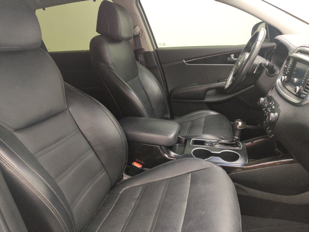 2017 Kia Sorento in Kissimmee, FL 34744 - 18075459 21