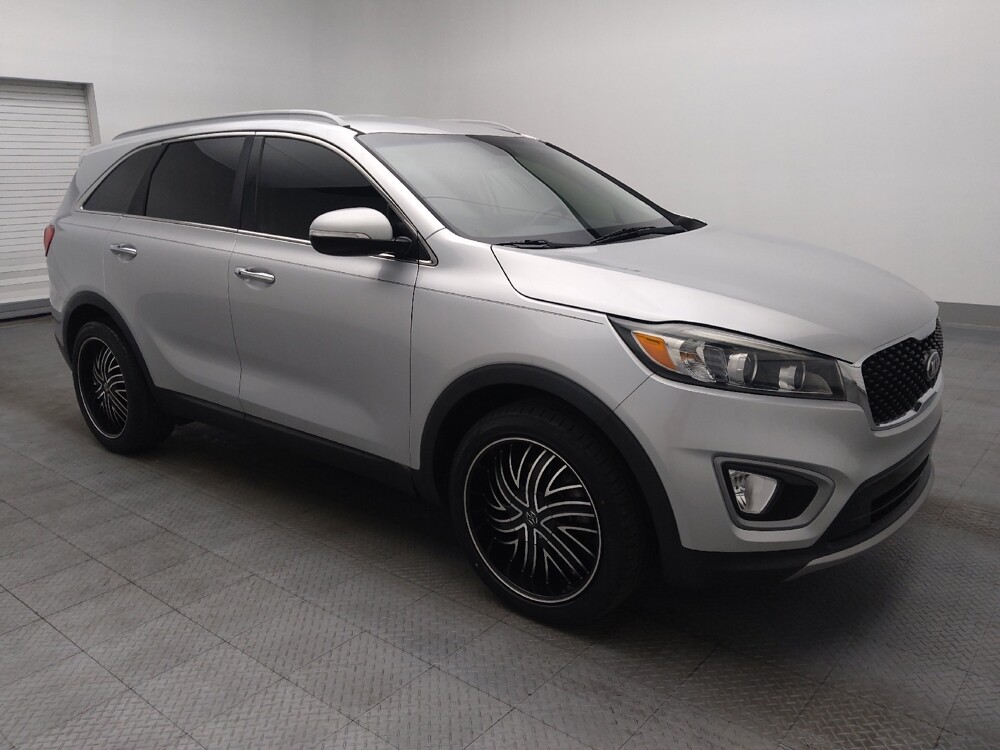 2017 Kia Sorento in Kissimmee, FL 34744 - 18075459 11