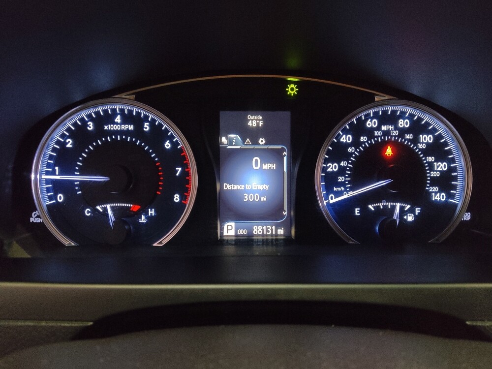 2016 Toyota Camry in Springfield, MO 65807 - 18075492 23