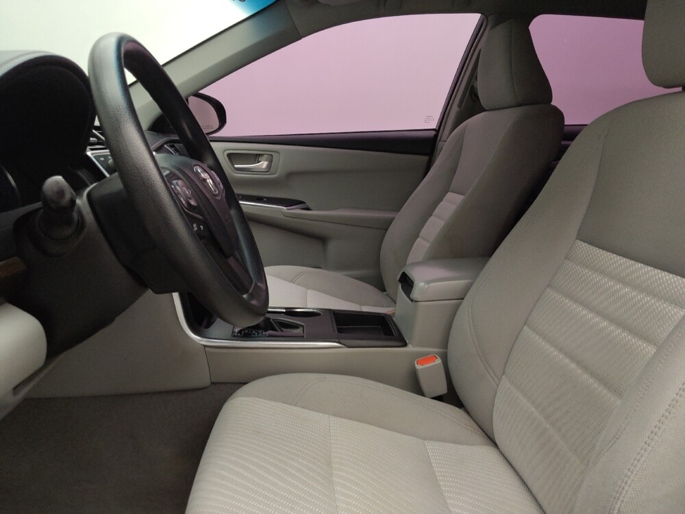 2016 Toyota Camry in Springfield, MO 65807 - 18075492 17