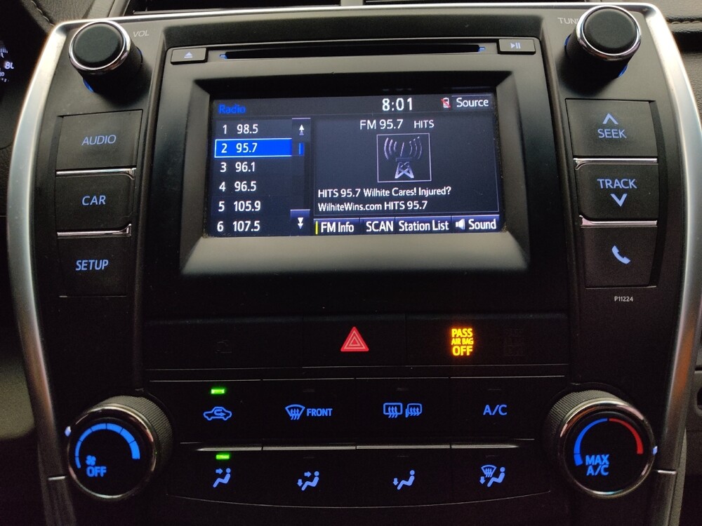 2016 Toyota Camry in Springfield, MO 65807 - 18075492 25