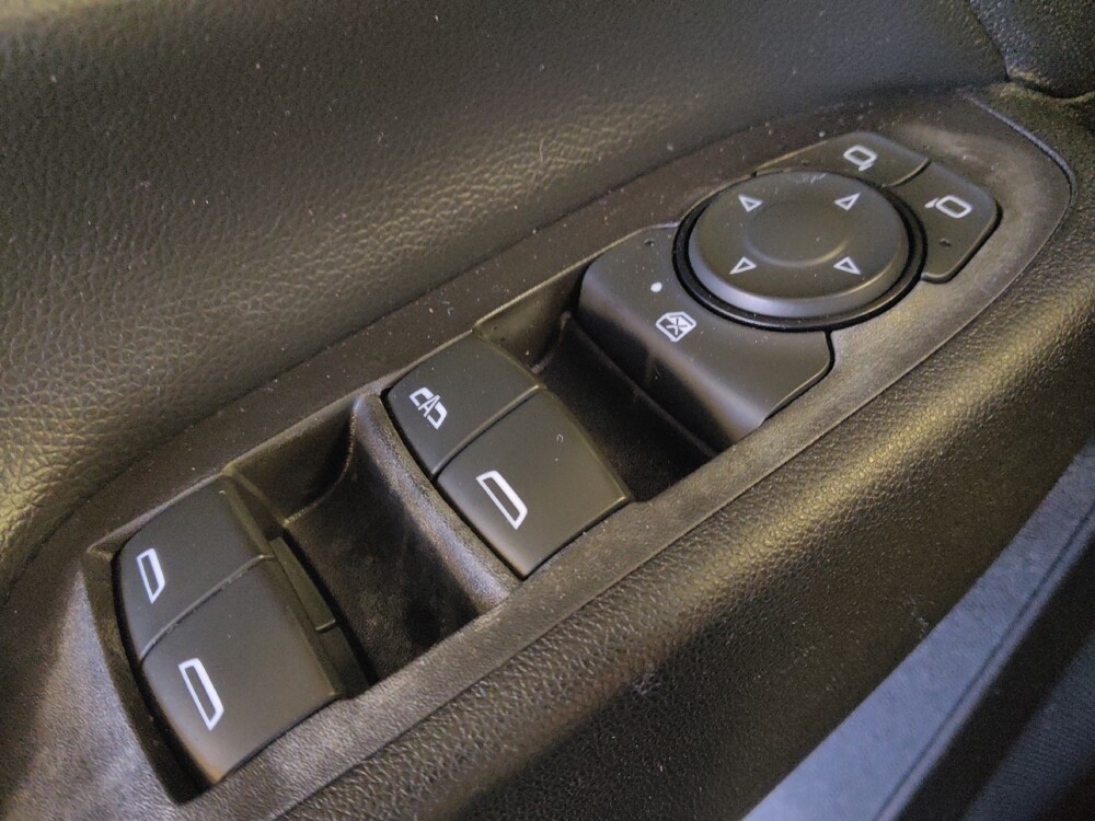 2019 Chevrolet Equinox in Houston, TX 77060 - 18075500 27