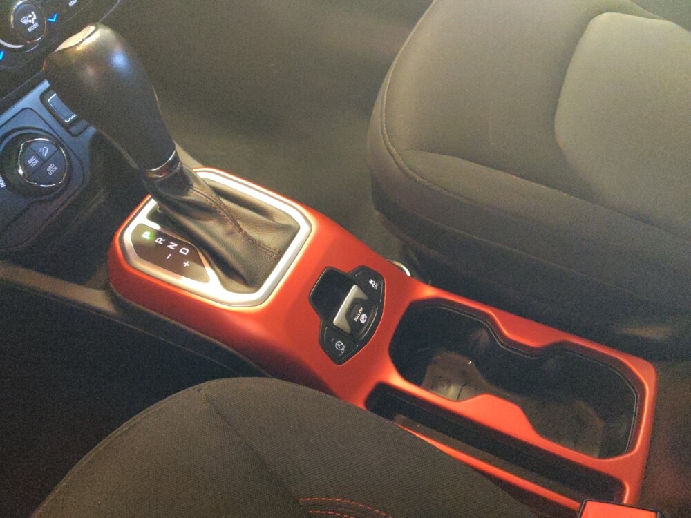 2021 Jeep Renegade in Houston, TX 77034 - 18075503 26