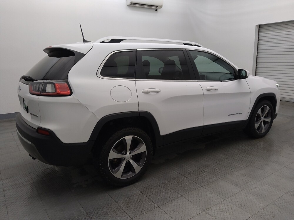 2019 Jeep Cherokee in Houston, TX 77034 - 18075518 10