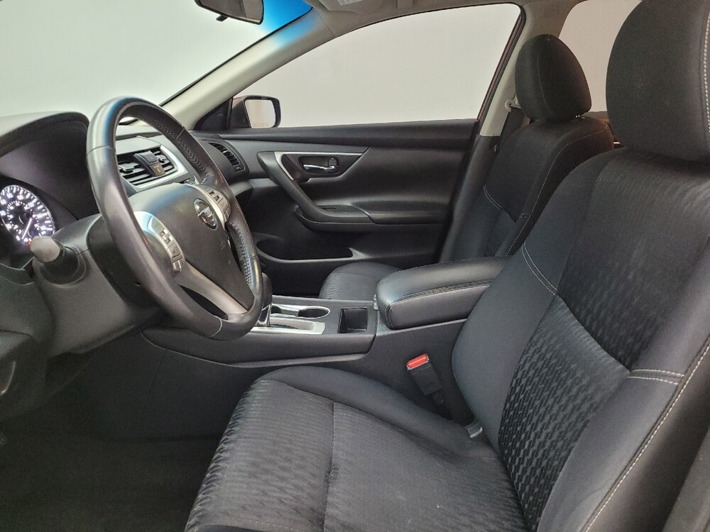 2017 Nissan Altima in Miamisburg, OH 45342 - 18075526 17