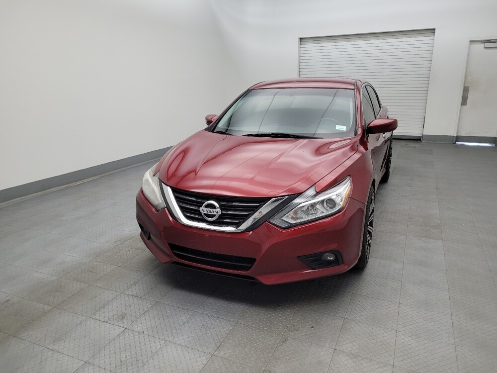 2017 Nissan Altima in Miamisburg, OH 45342 - 18075526 15