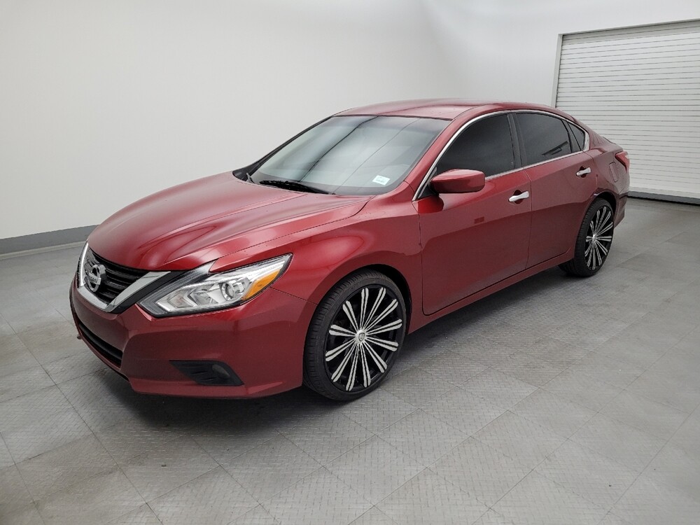 2017 Nissan Altima in Miamisburg, OH 45342 - 18075526 2