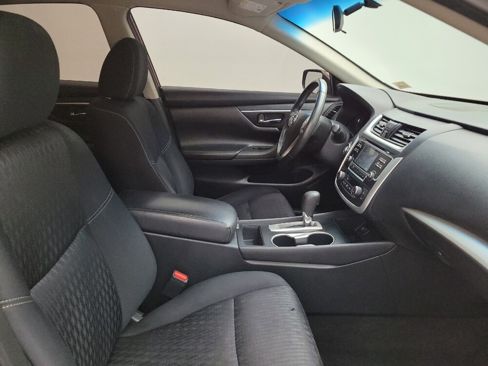 2017 Nissan Altima in Miamisburg, OH 45342 - 18075526 21