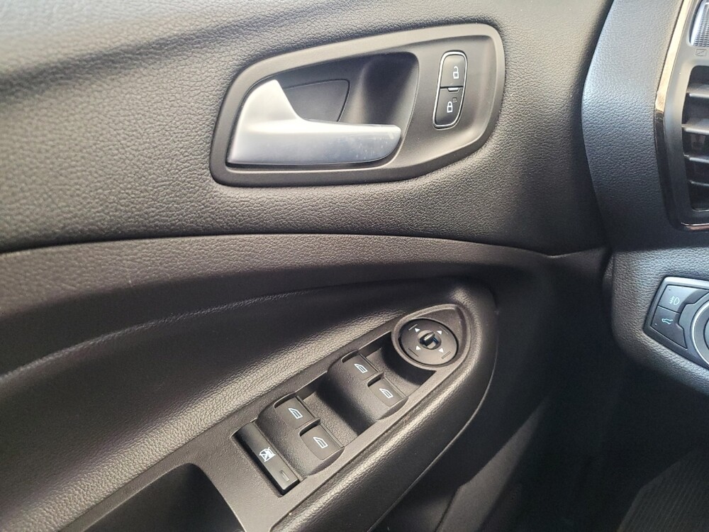 2018 Ford Escape in Miamisburg, OH 45342 - 18075528 27