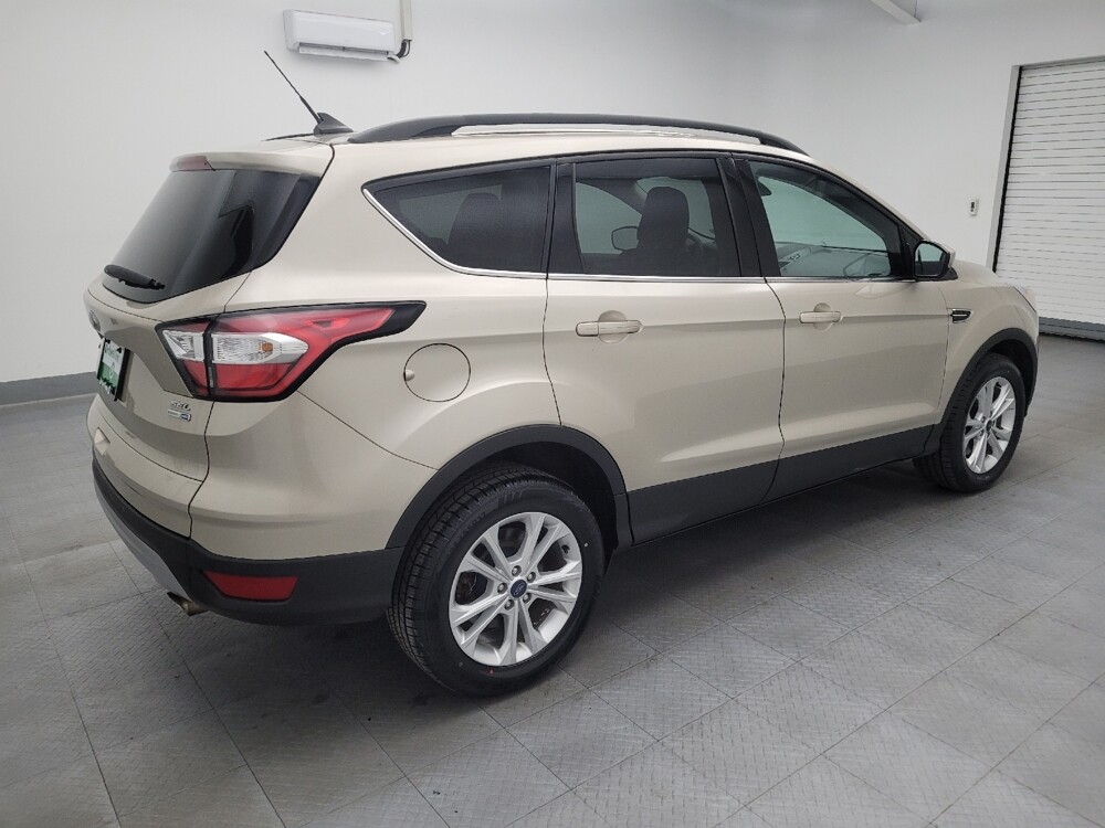 2018 Ford Escape in Miamisburg, OH 45342 - 18075528 10