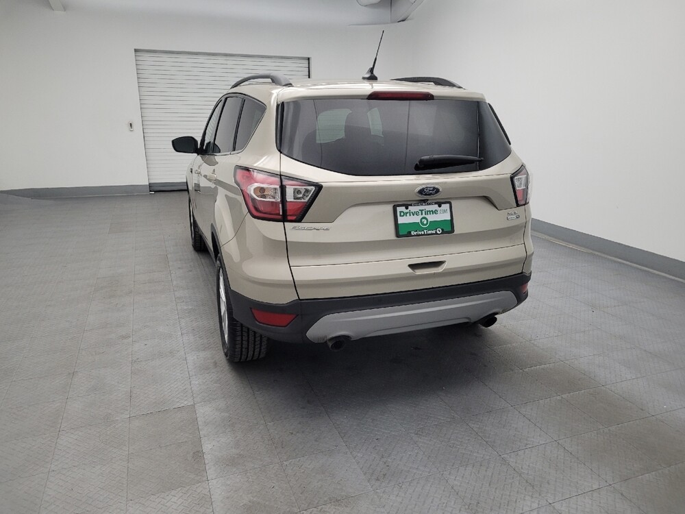 2018 Ford Escape in Miamisburg, OH 45342 - 18075528 6