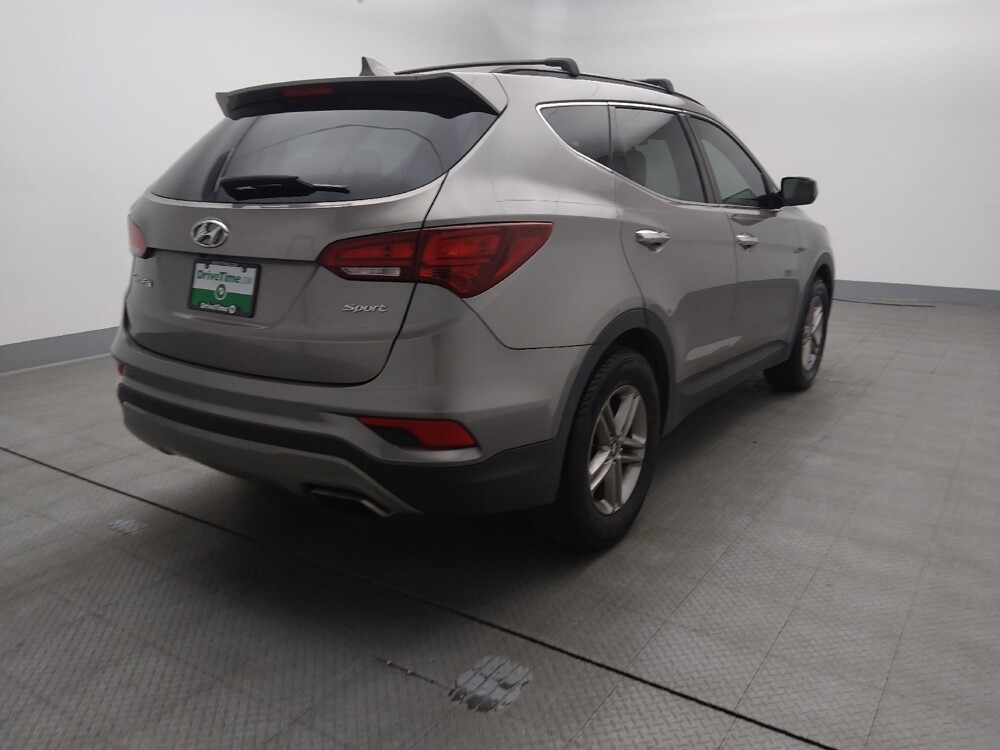 2017 Hyundai Santa Fe in St. Louis, MO 63136 - 18075556 7