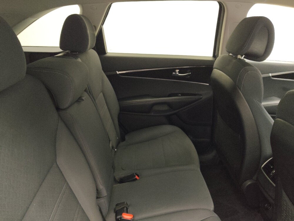 2016 Kia Sorento in Des Moines, IA 50310 - 18075567 19