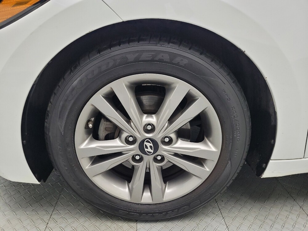 2017 Hyundai Elantra in Lombard, IL 60148 - 18075573 31
