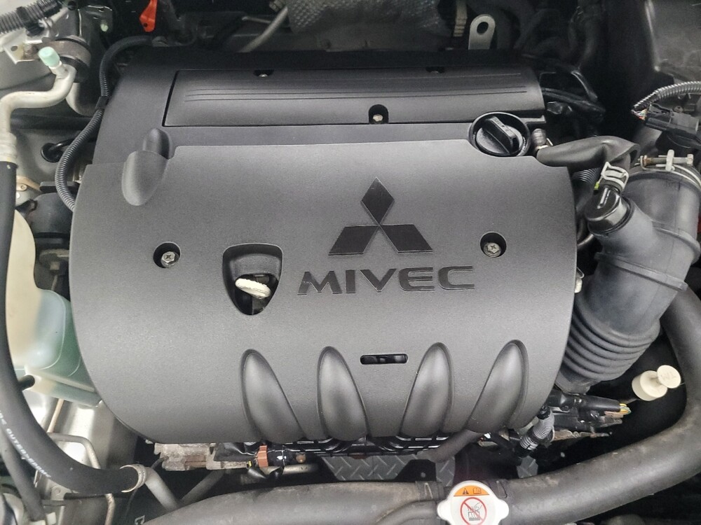 2017 Mitsubishi Lancer in Mishawaka, IN 46545 - 18075581 30