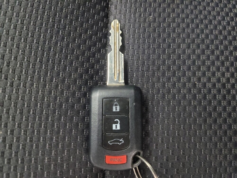 2017 Mitsubishi Lancer in Mishawaka, IN 46545 - 18075581 32