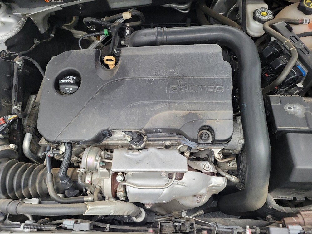 2018 Chevrolet Malibu in Antioch, TN 37013 - 18075589 30