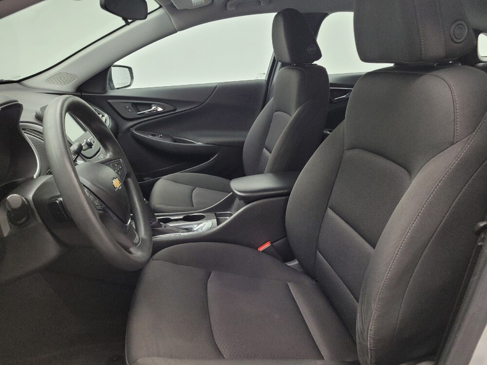 2018 Chevrolet Malibu in Antioch, TN 37013 - 18075589 17