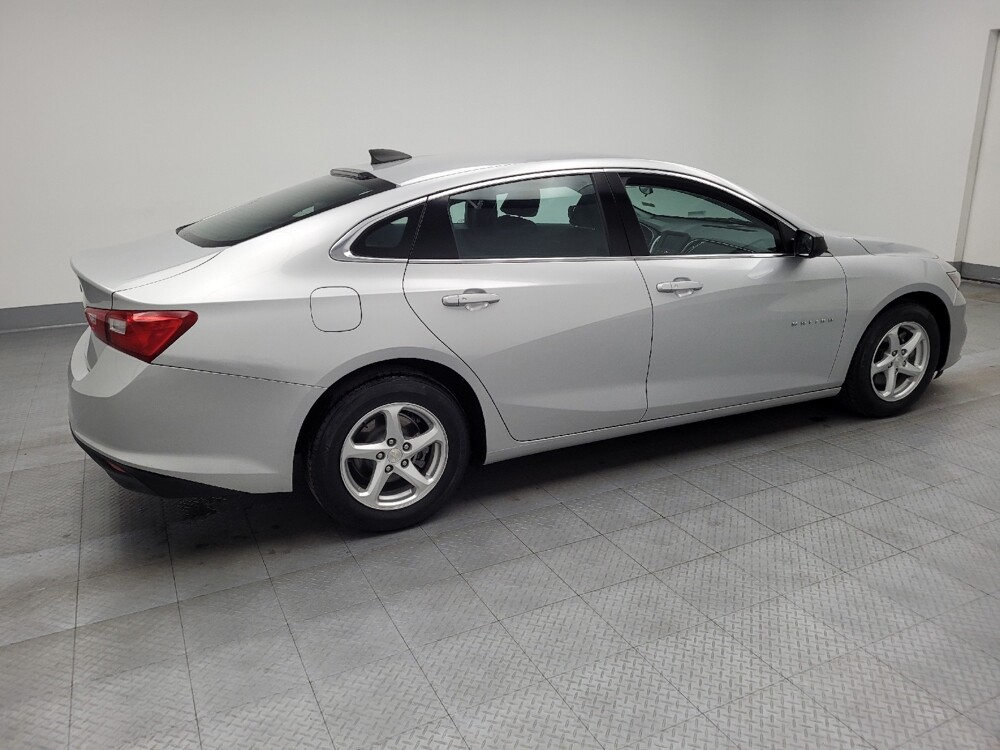 2018 Chevrolet Malibu in Antioch, TN 37013 - 18075589 10